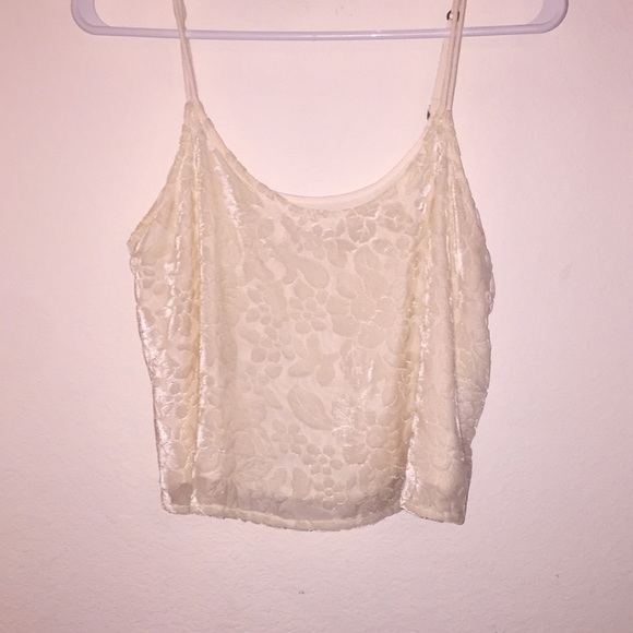 Abercrombie & Fitch Tops - Abercrombie and Fitch crop top